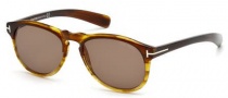 Tom Ford FT9291 Sunglasses Flynn Sunglasses - 50F Dark Brown / Brown Gradient