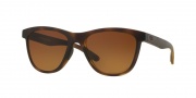 Oakley OO9320 Moonlighter Sunglasses Sunglasses - 932004 Brown Tortoise / Brown Gradient Polarized